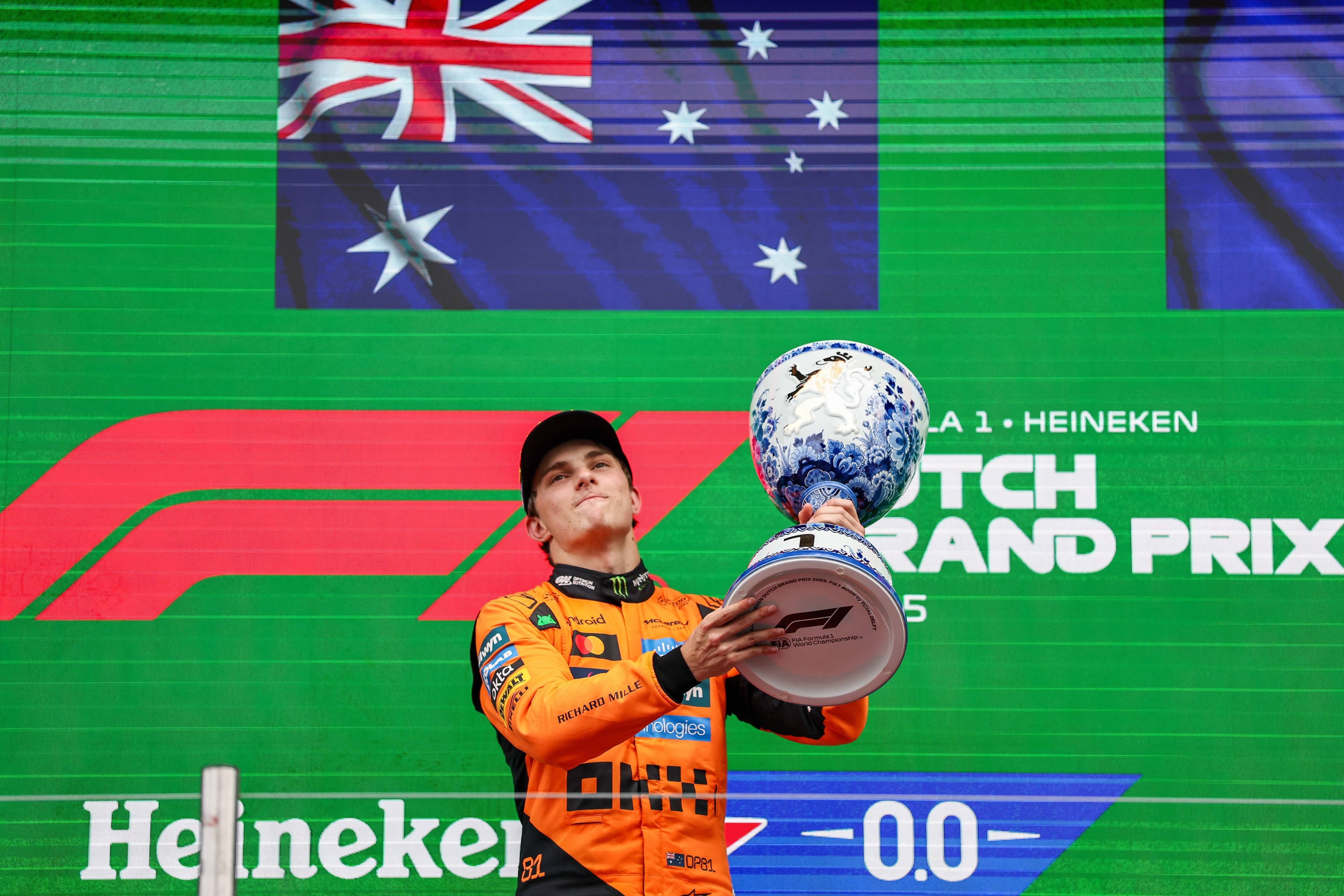 迈凯伦碾压红牛二队，汉密尔顿关键制胜