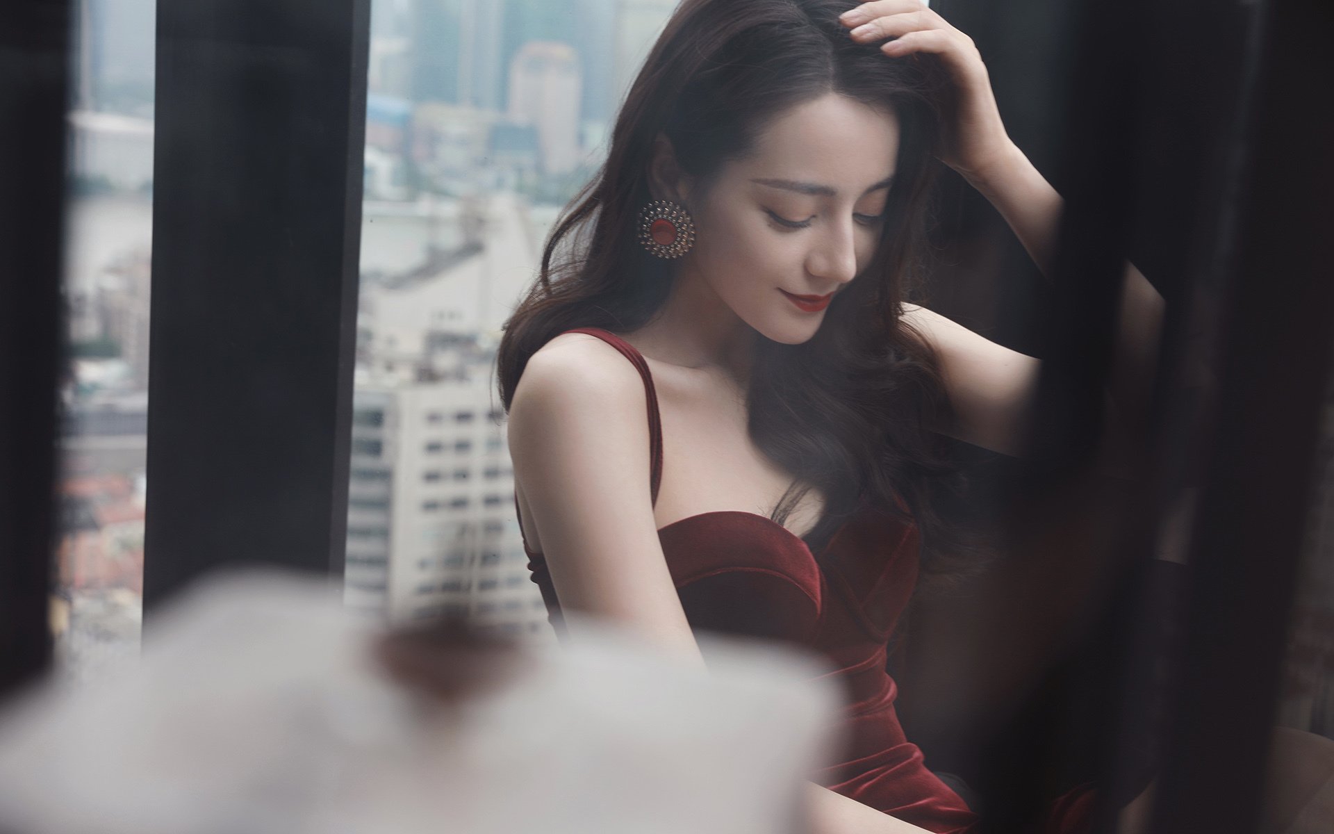 冰与火的交响，当北欧纪律扼住非洲狂想，法兰西利刃正劈开数据苍穹