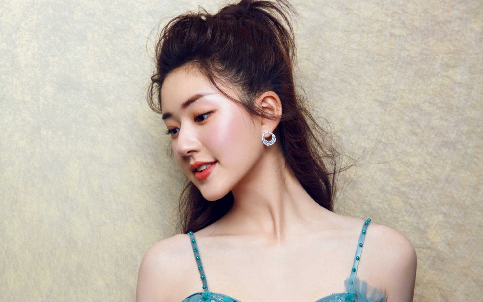 开云体育app-当波斯铁骑险胜马赛，当维尼修斯在东决闪光—体育世界从不缺少传奇剧本