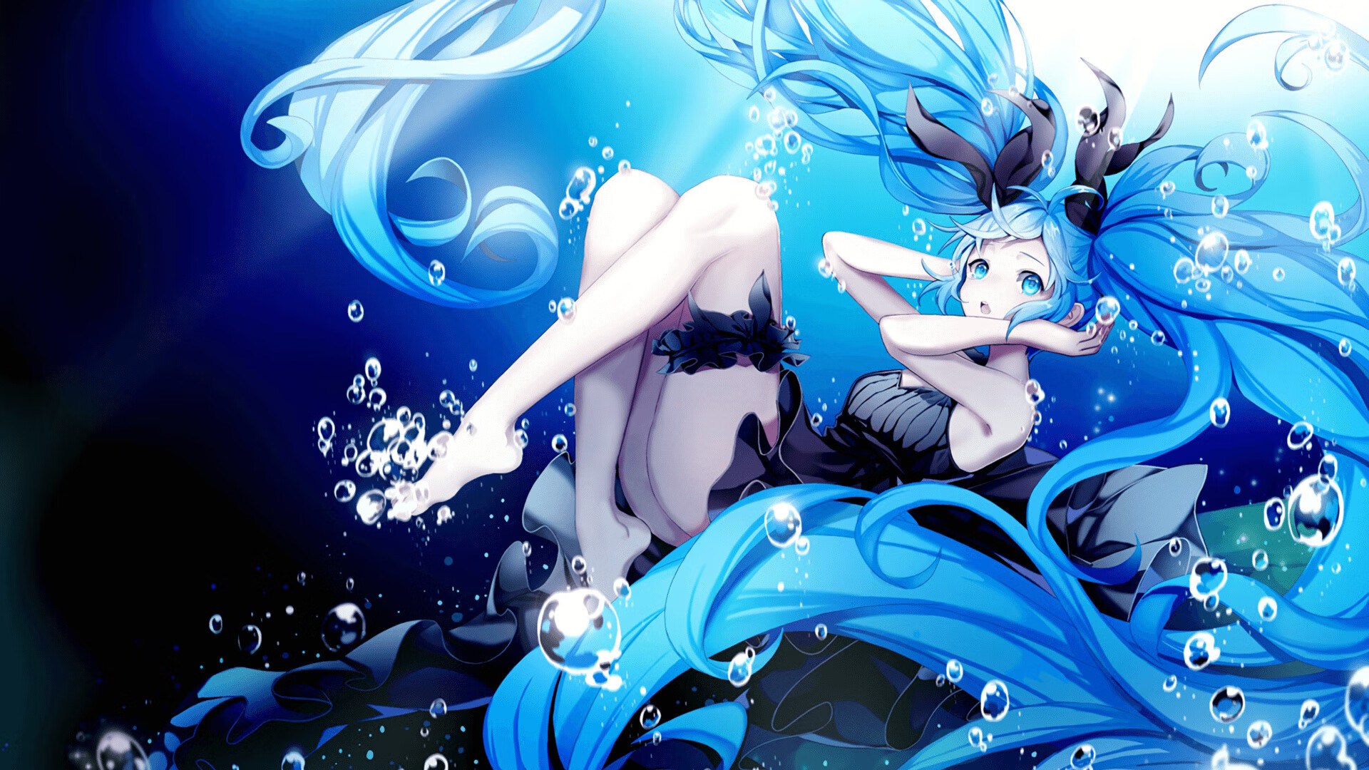 地缘政治博弈中的全场紧逼，从中国市场策略到绿茵场上的关键回合