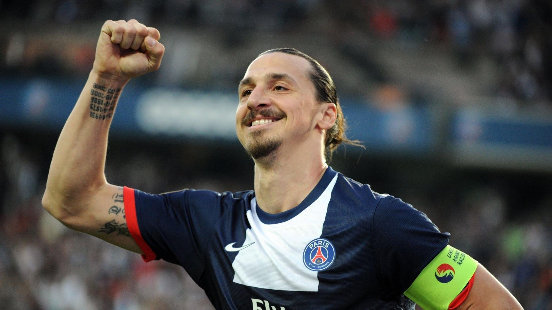 开云体育官网-范戴克关键时刻挺身而出，点亮年度焦点之战之夜