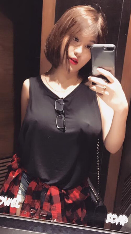 开云体育中国-欧冠决赛之夜，他独自守住了足球的封锁密码