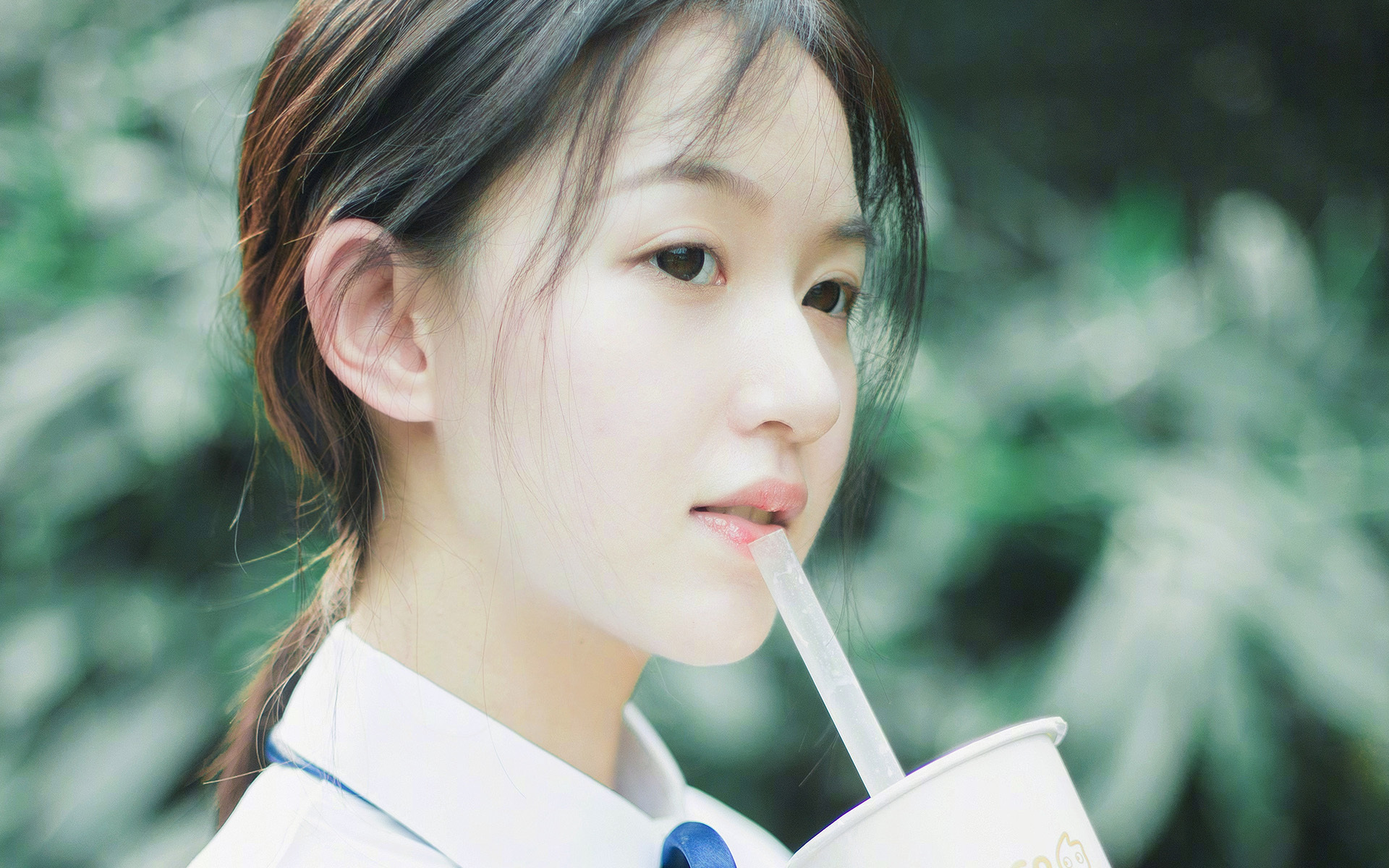 突尼斯奇迹,友谊赛横扫拜仁,巴尔韦德防守锁死对手创历史